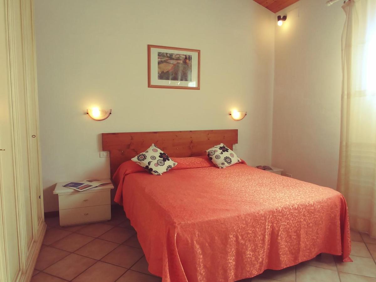 Agriturismo Botro Pulicciano エクステリア 写真